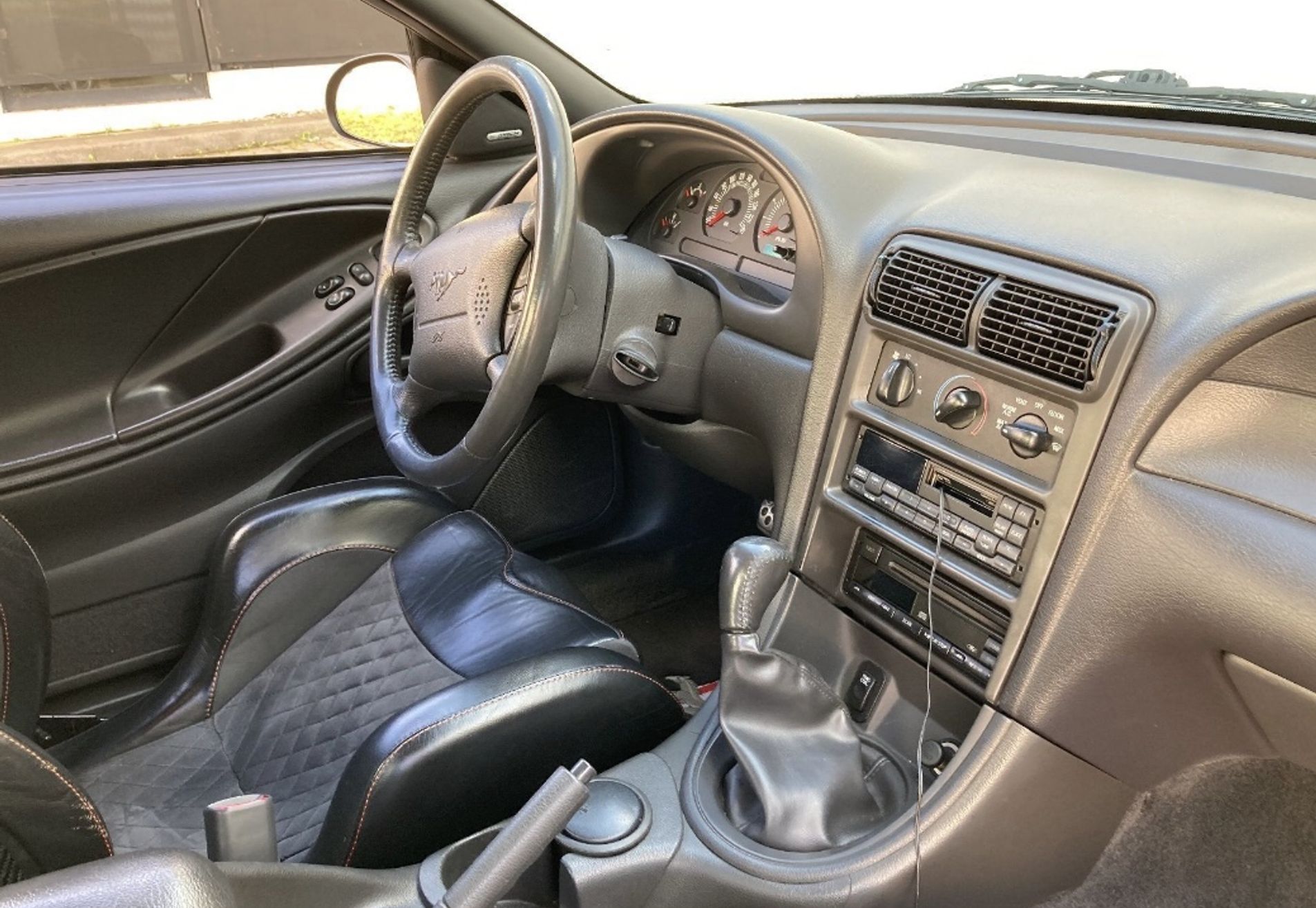 Example Ford Mustang New Edge