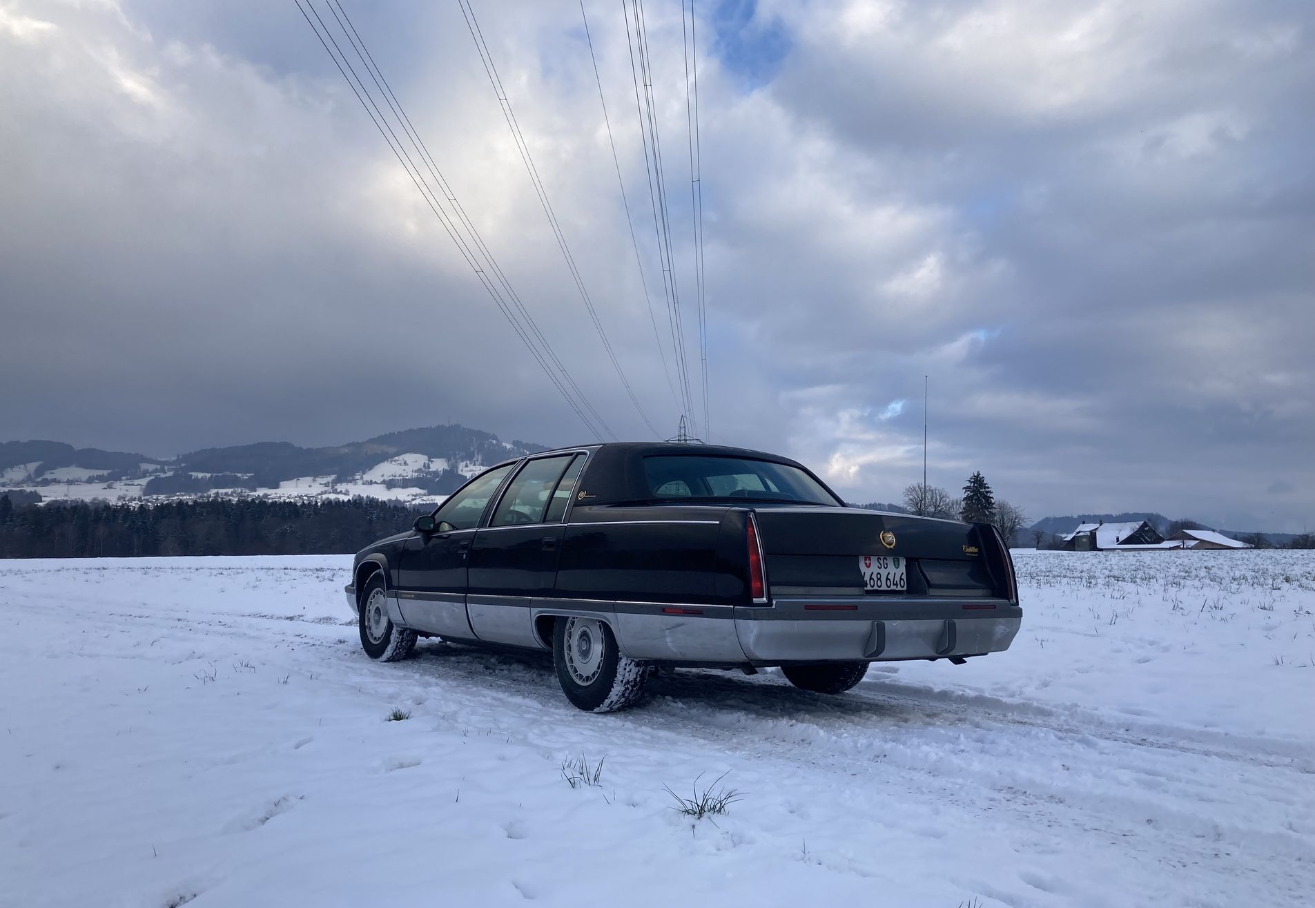 Example Cadillac Fleetwood Diplomatic Car UAE